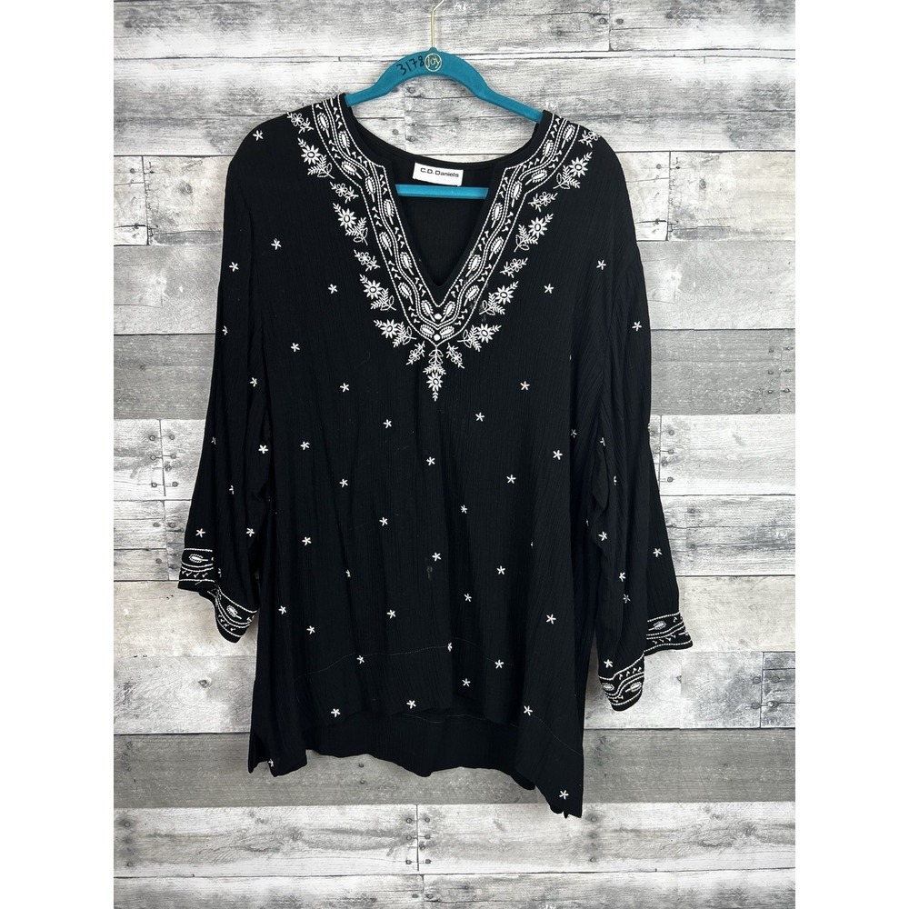C.D. Daniels Women's 2X Long Sleeve V Neck Blouse